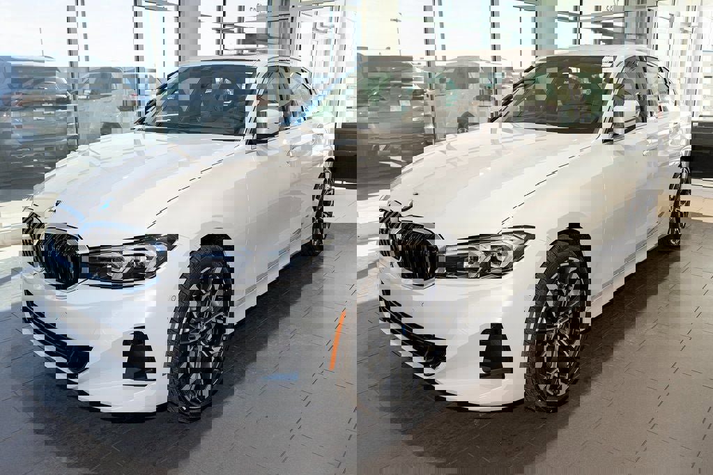 New 2026 BMW 330i xDrive Sedan w/ Convenience Package image 3