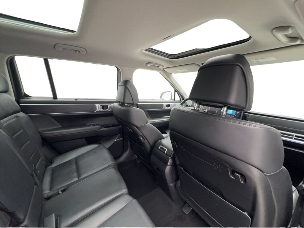 Used 2024 Hyundai Santa Fe Limited AWD/4WD image 29