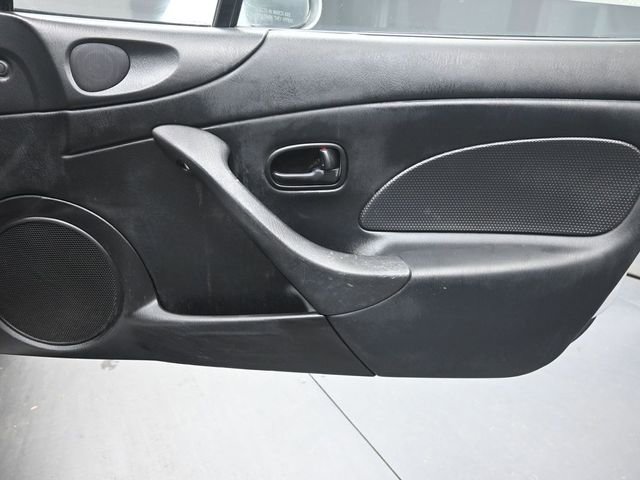 Used 2002 MAZDA MX-5 Miata image 25