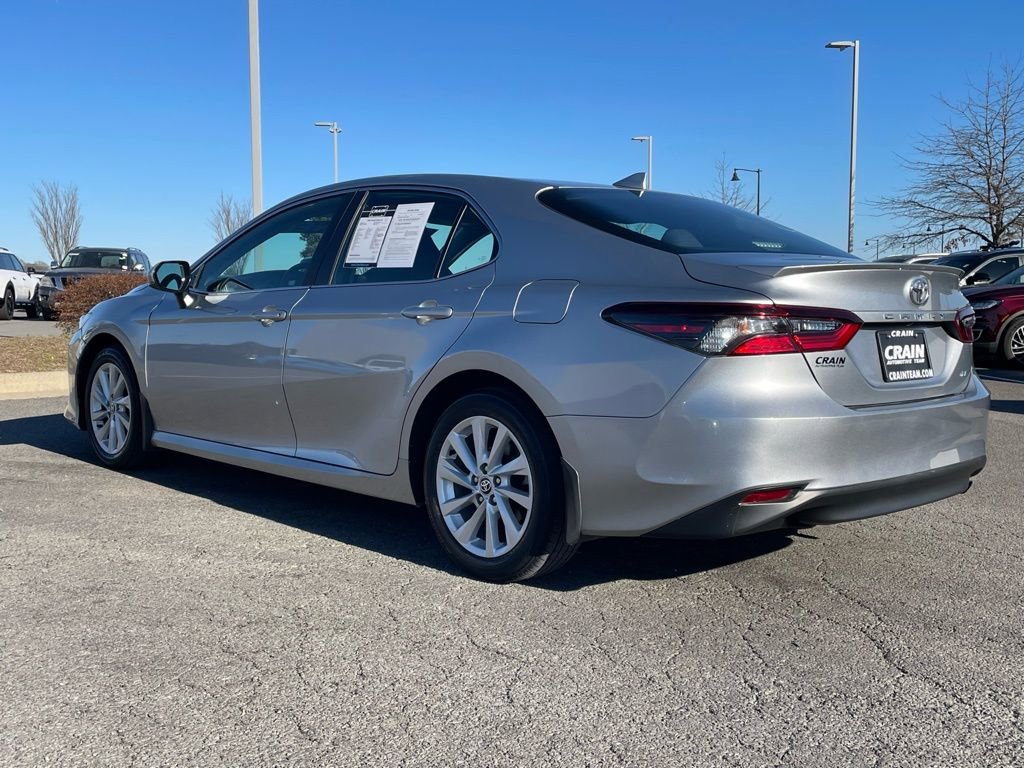 Used 2024 Toyota Camry LE image 5
