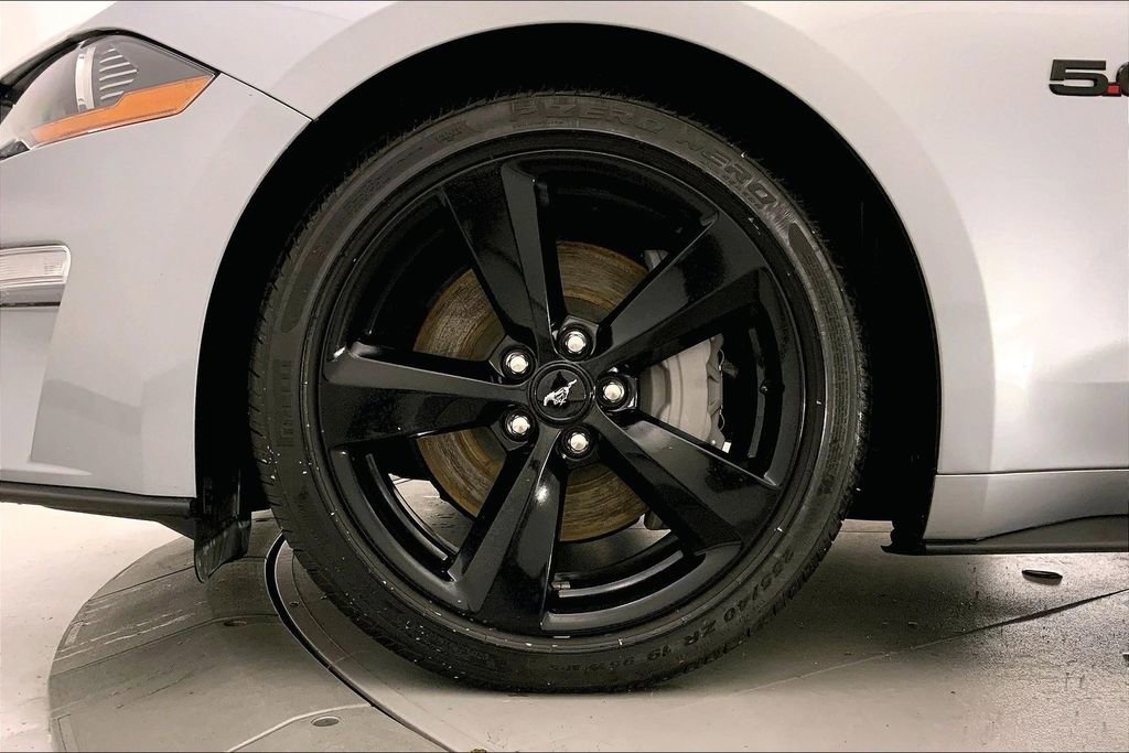 Used 2021 Ford Mustang GT Premium w/ Equipment Group 401A image 8