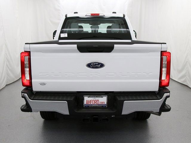 New 2026 Ford F250 XL w/ XL Chrome Package image 7