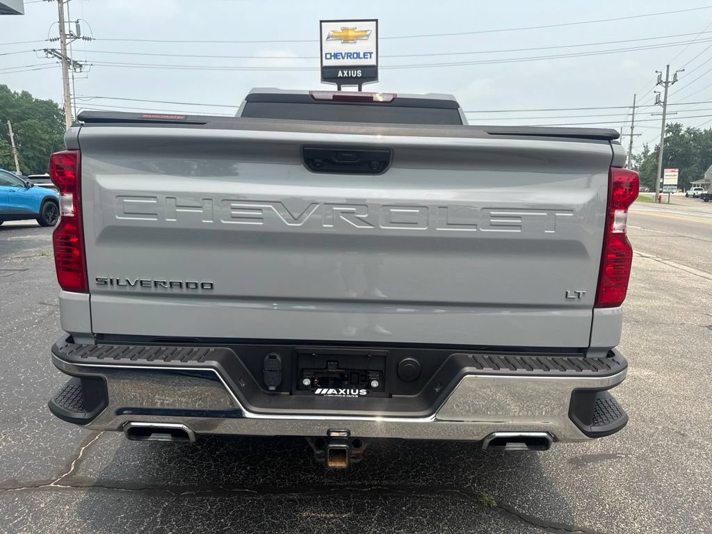 Used 2024 Chevrolet Silverado 1500 LT AWD/4WD image 6