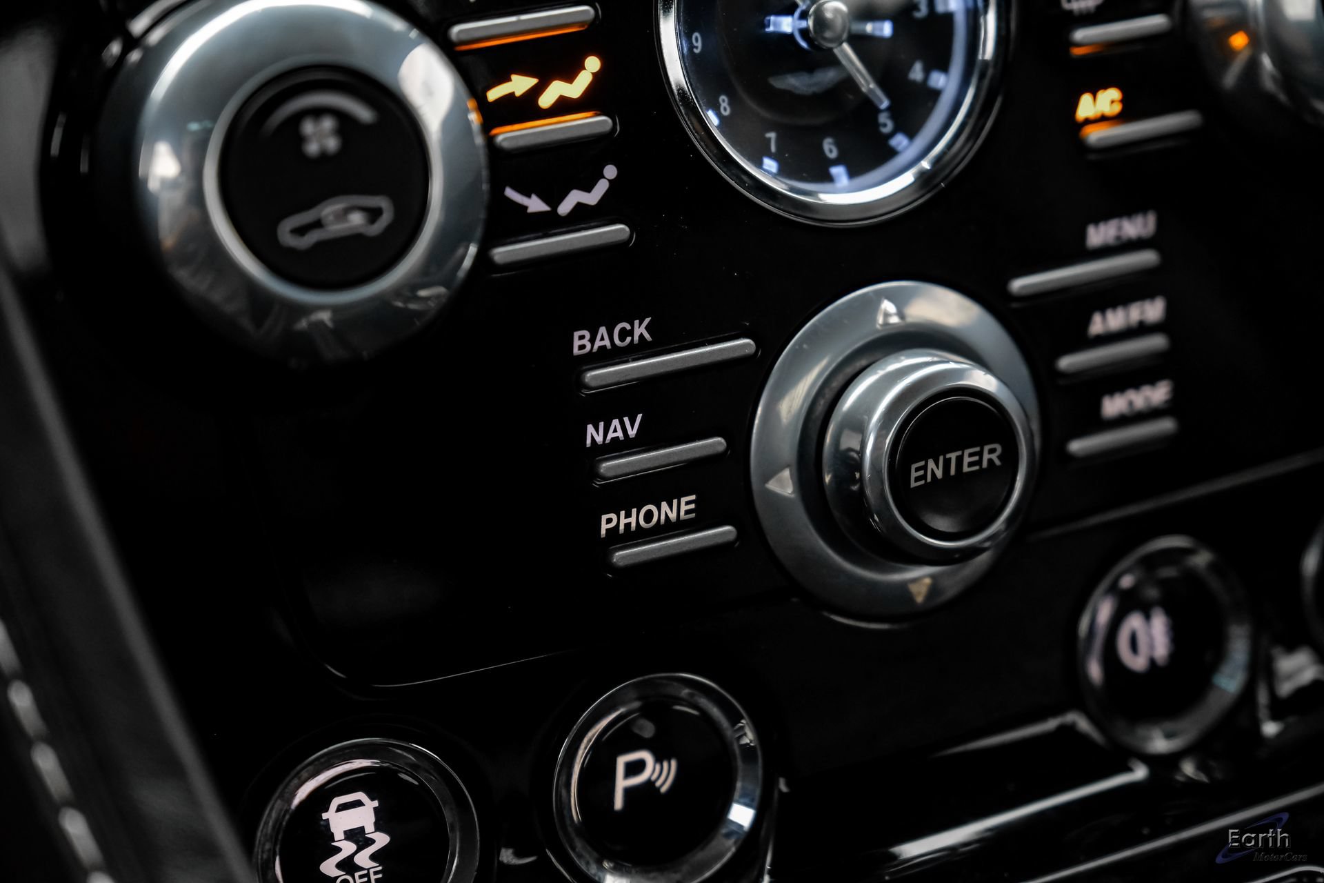 Used 2014 Aston Martin V8 Vantage S RWD image 70