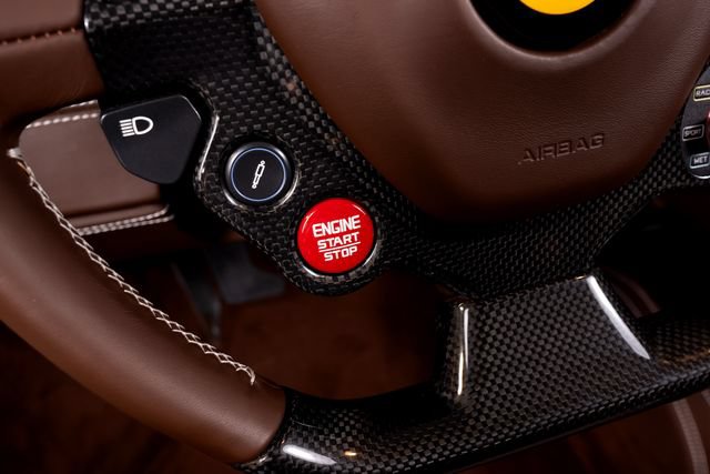 Used 2018 Ferrari 488 Spider RWD image 40