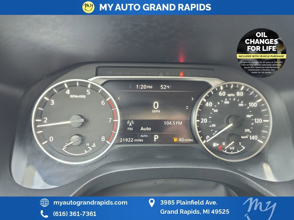 Used 2025 Nissan Rogue SV image 17