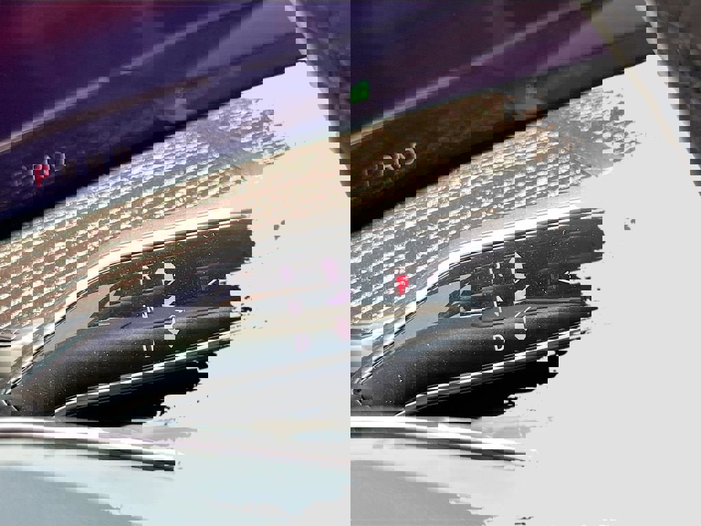 New 2025 Cadillac Escalade IQ Luxury 1 w/ Smart Trailering package AWD/4WD image 17