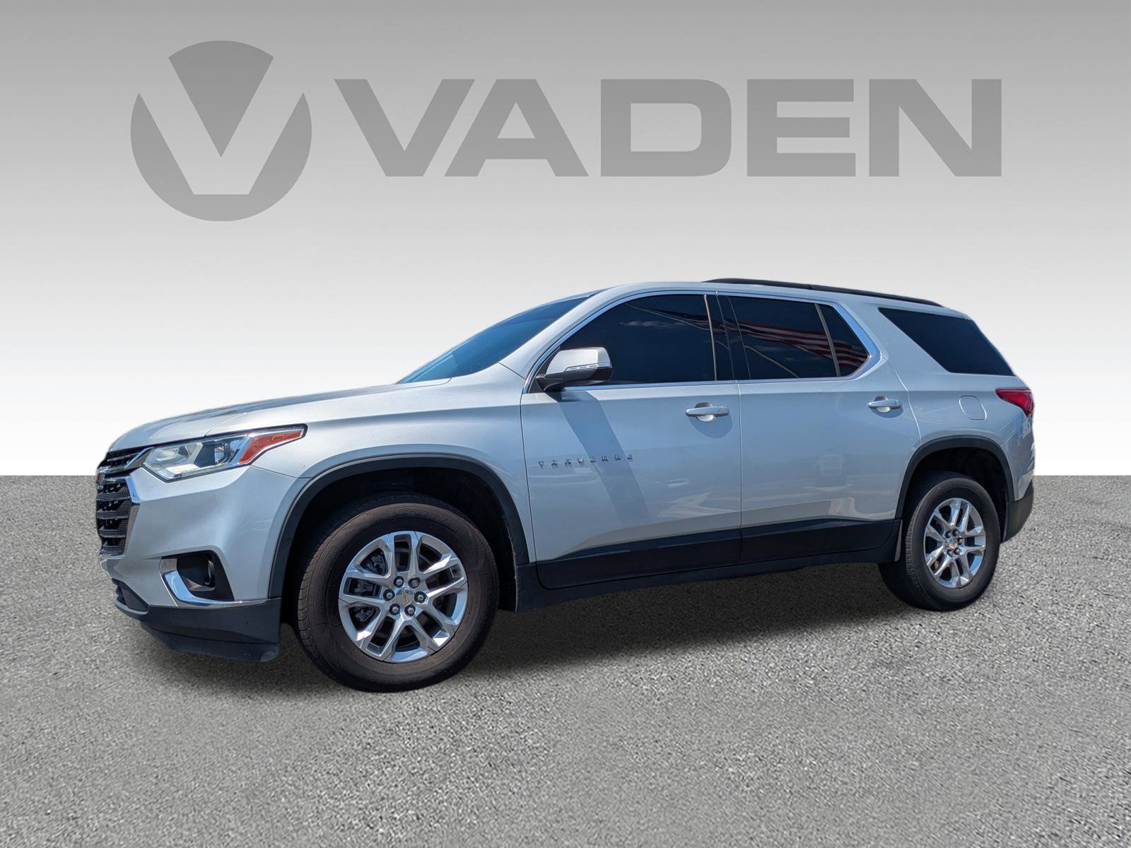Used 2021 Chevrolet Traverse LT FWD video 2
