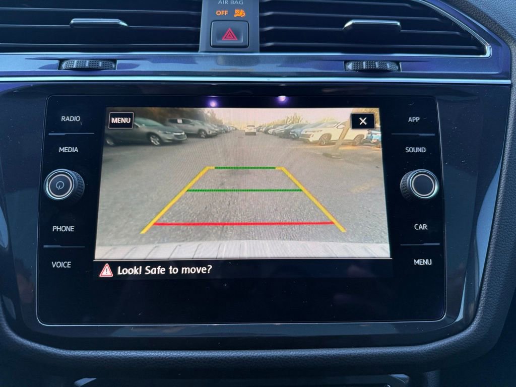 Used 2020 Volkswagen Tiguan SE R-Line image 22