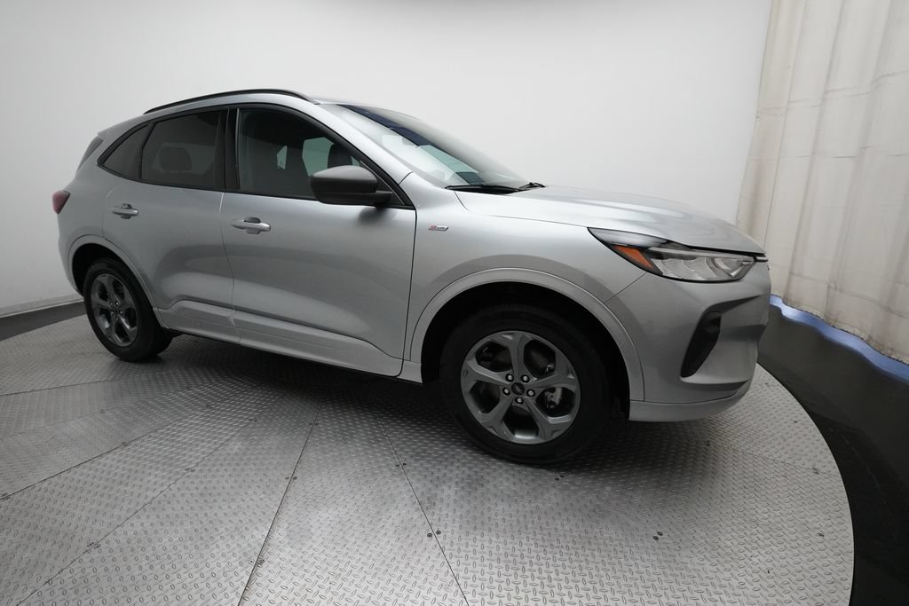 Used 2024 Ford Escape ST-Line w/ Tech Pack #1 AWD/4WD image 36