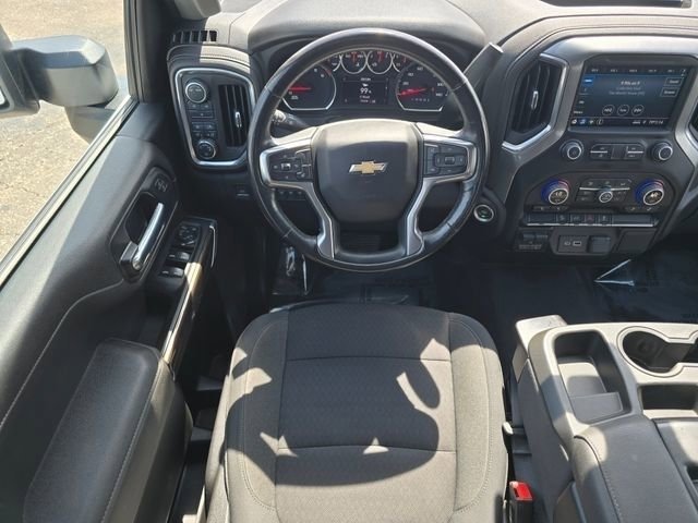 Used 2022 Chevrolet Silverado 2500 LT w/ Convenience Package AWD/4WD image 4
