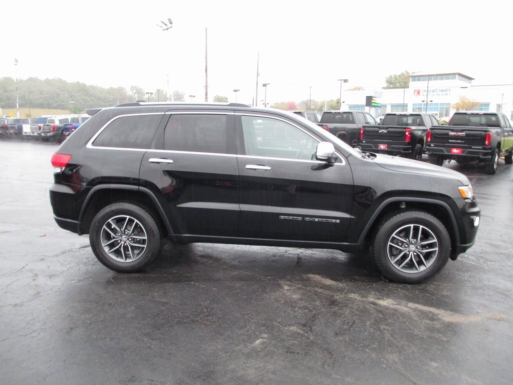 Used 2018 Jeep Grand Cherokee Limited image 3