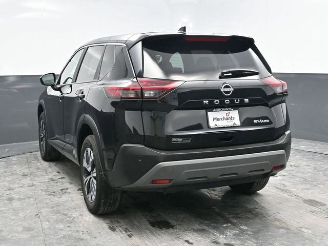 Used 2023 Nissan Rogue SV image 5