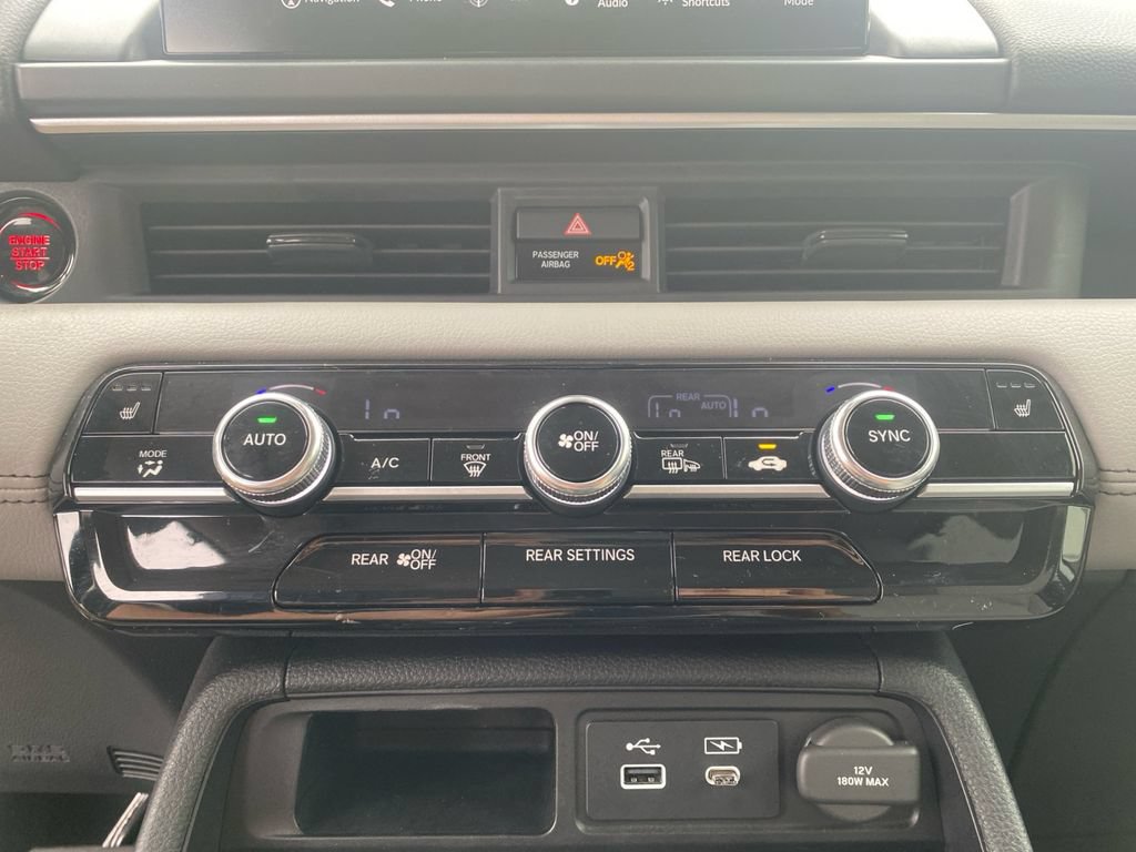 Used 2025 Honda Pilot Touring image 23