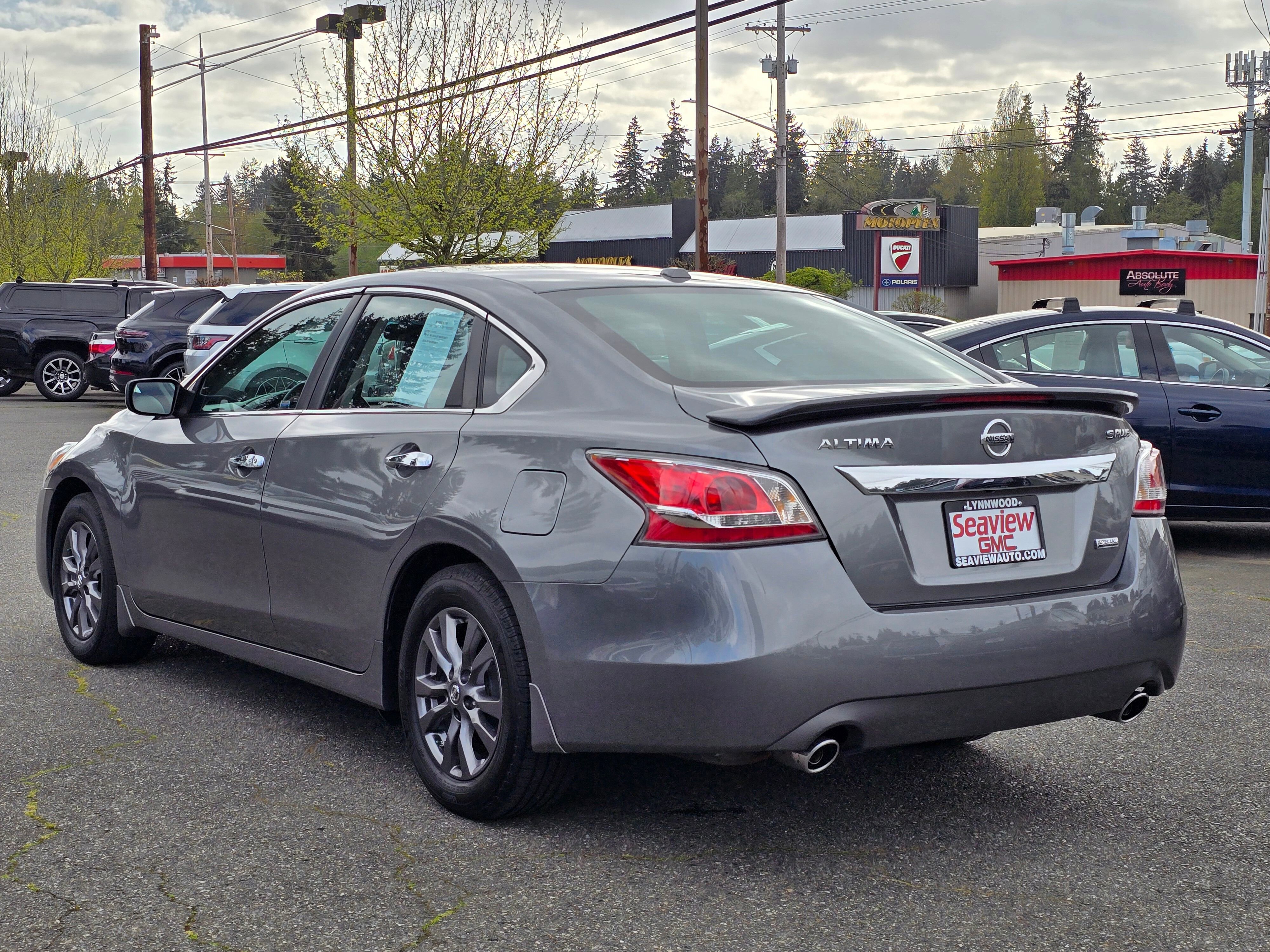Used 2015 Nissan Altima 2.5 S w/ Special Edition Package FWD image 5