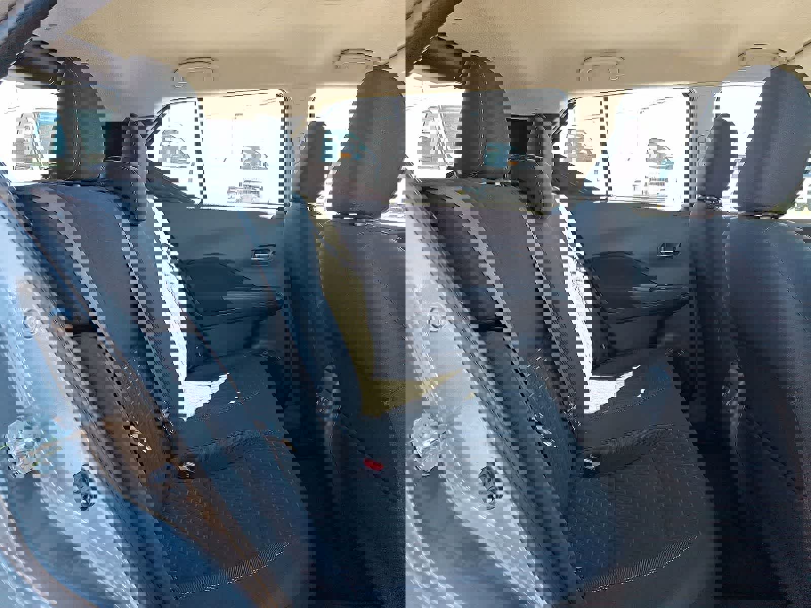 Used 2023 Nissan Kicks SV image 30