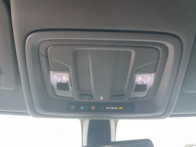 Used 2020 Chevrolet Silverado 1500 Custom w/ Custom Value Package AWD/4WD image 47