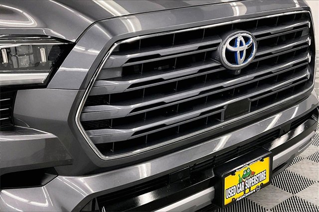 Used 2023 Toyota Sequoia Limited w/ TRD Off-Road Package image 31