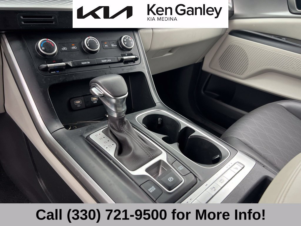 Certified 2024 Kia Carnival LX FWD image 33
