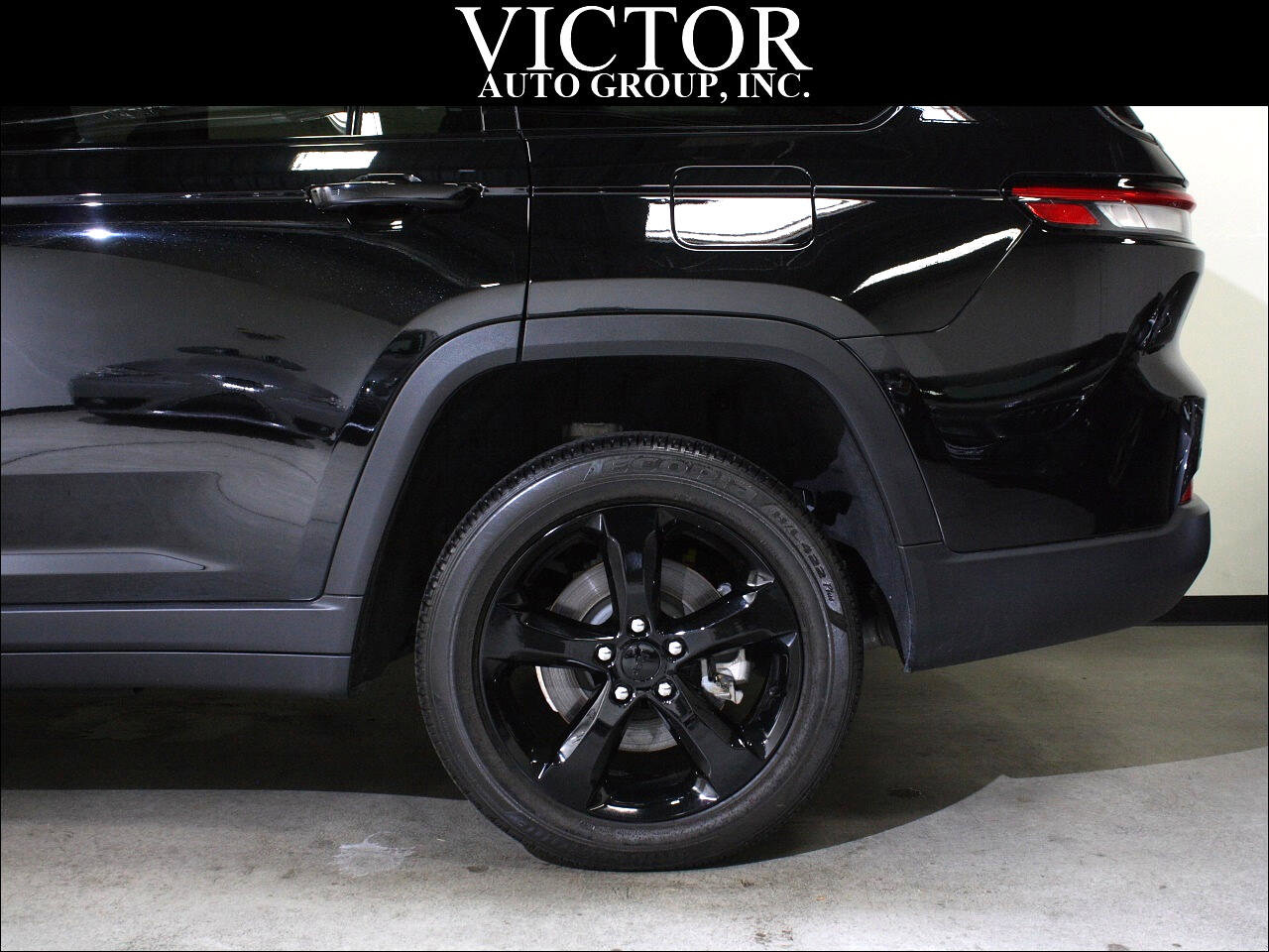 Used 2021 Jeep Grand Cherokee L Limited w/ Trailer Tow Group (B) image 6