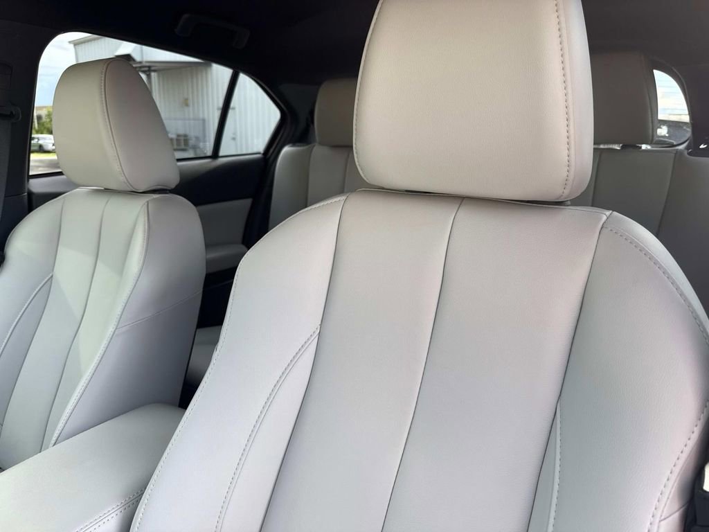 Used 2025 Mitsubishi Eclipse Cross SEL image 22