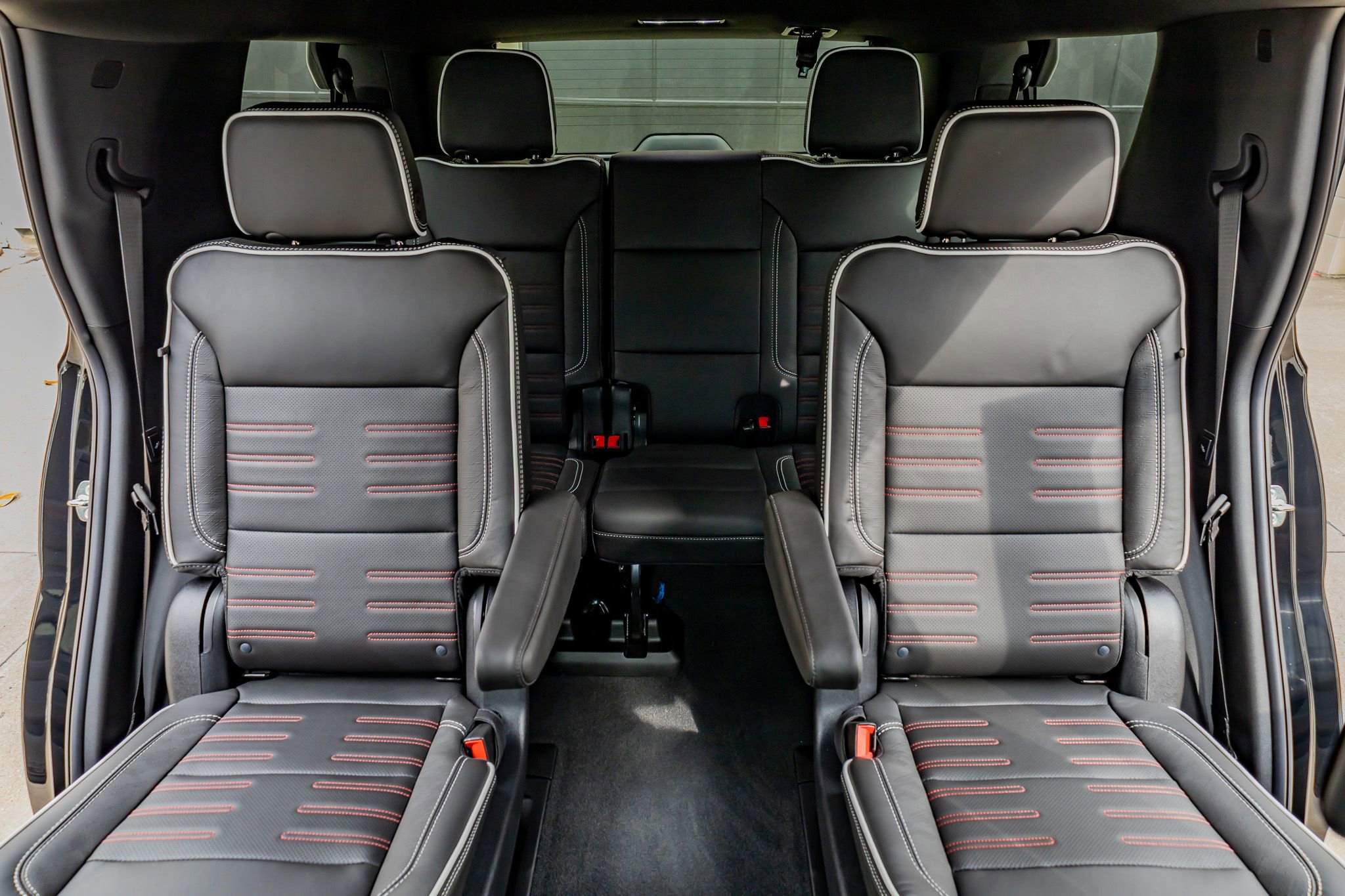 Used 2026 GMC Yukon AT4 Ultimate AWD/4WD image 36