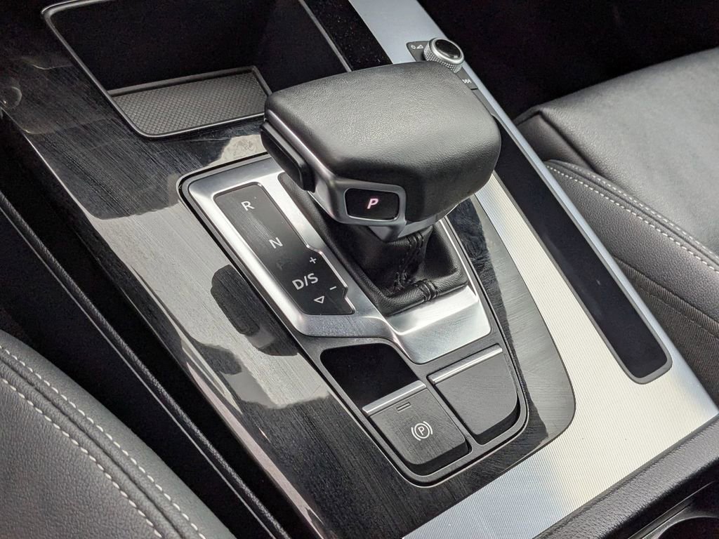 Used 2025 Audi Q5 2.0T Premium image 26