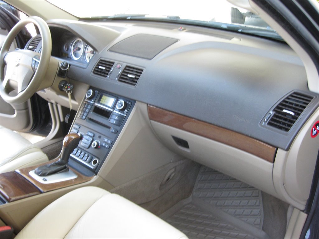 Used 2012 Volvo XC90 3.2 AWD/4WD image 35