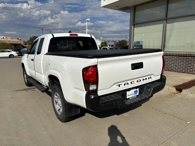 Used 2019 Toyota Tacoma SR image 7