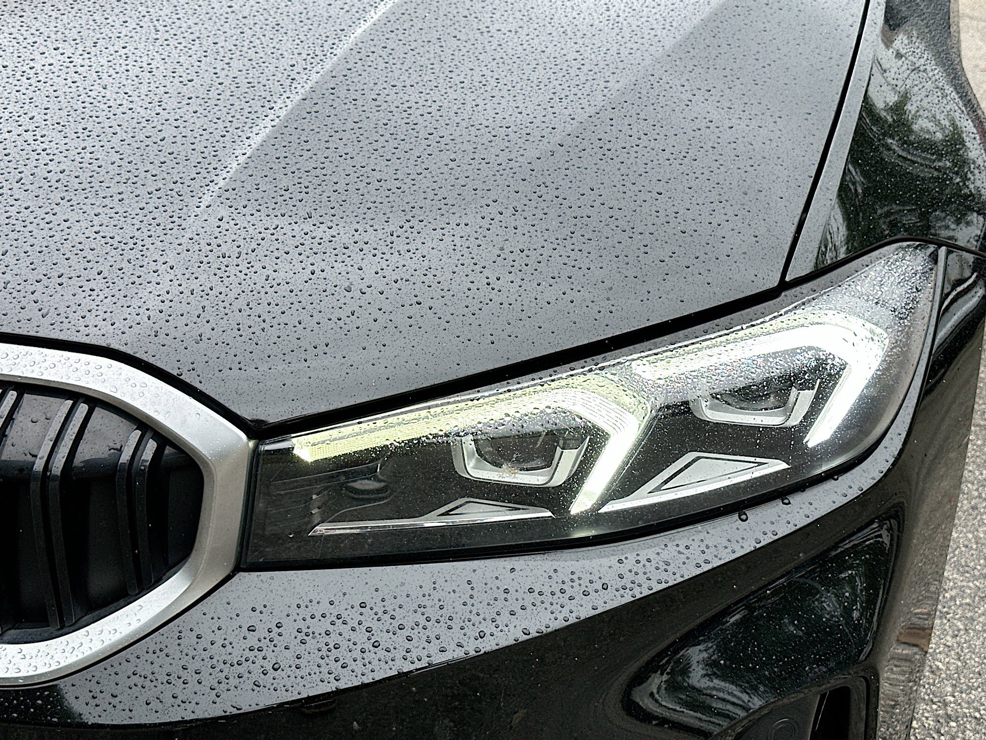 Used 2023 BMW 330e 330e w/ Premium Package image 32