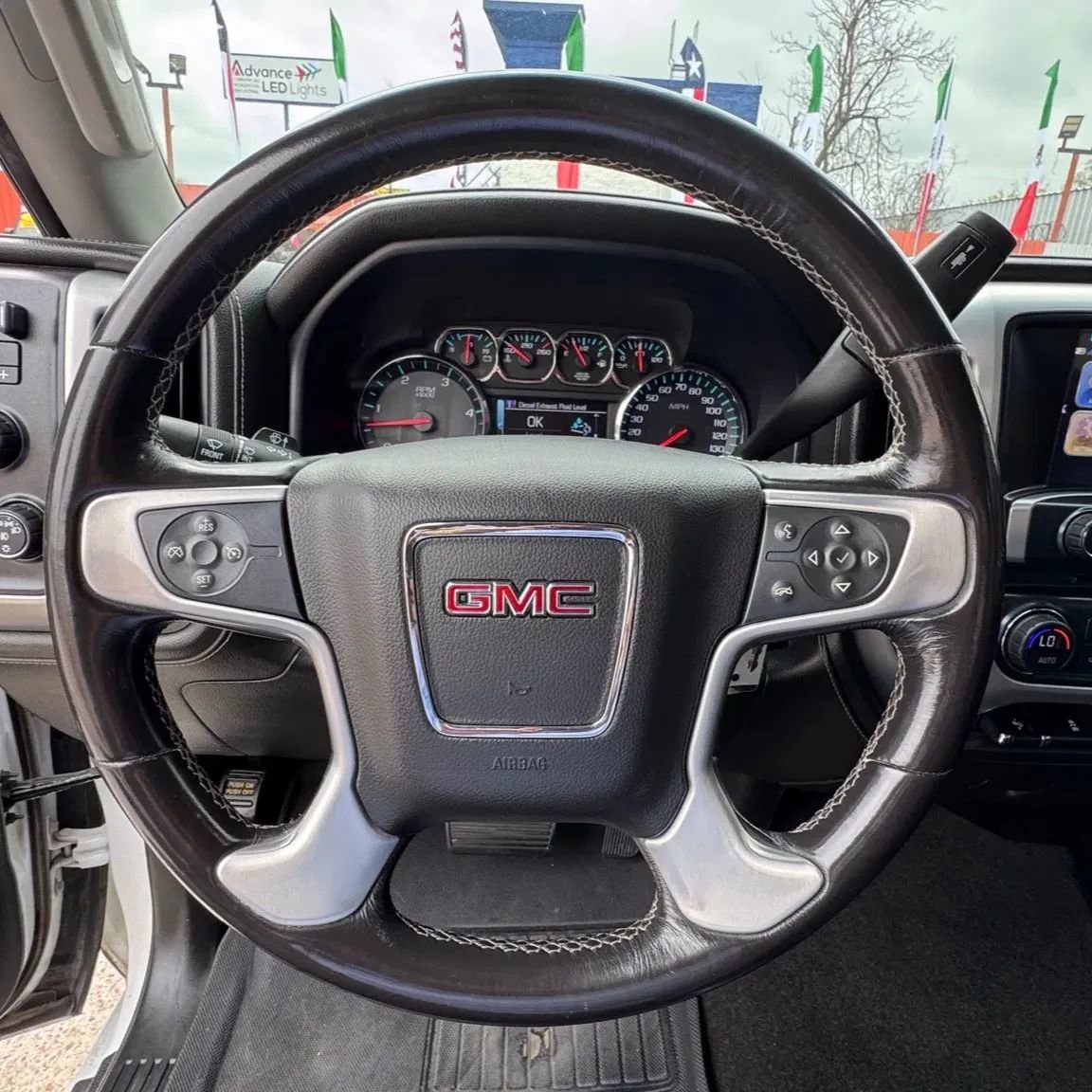 Used 2018 GMC Sierra 2500 SLT w/ Duramax Plus Package image 11