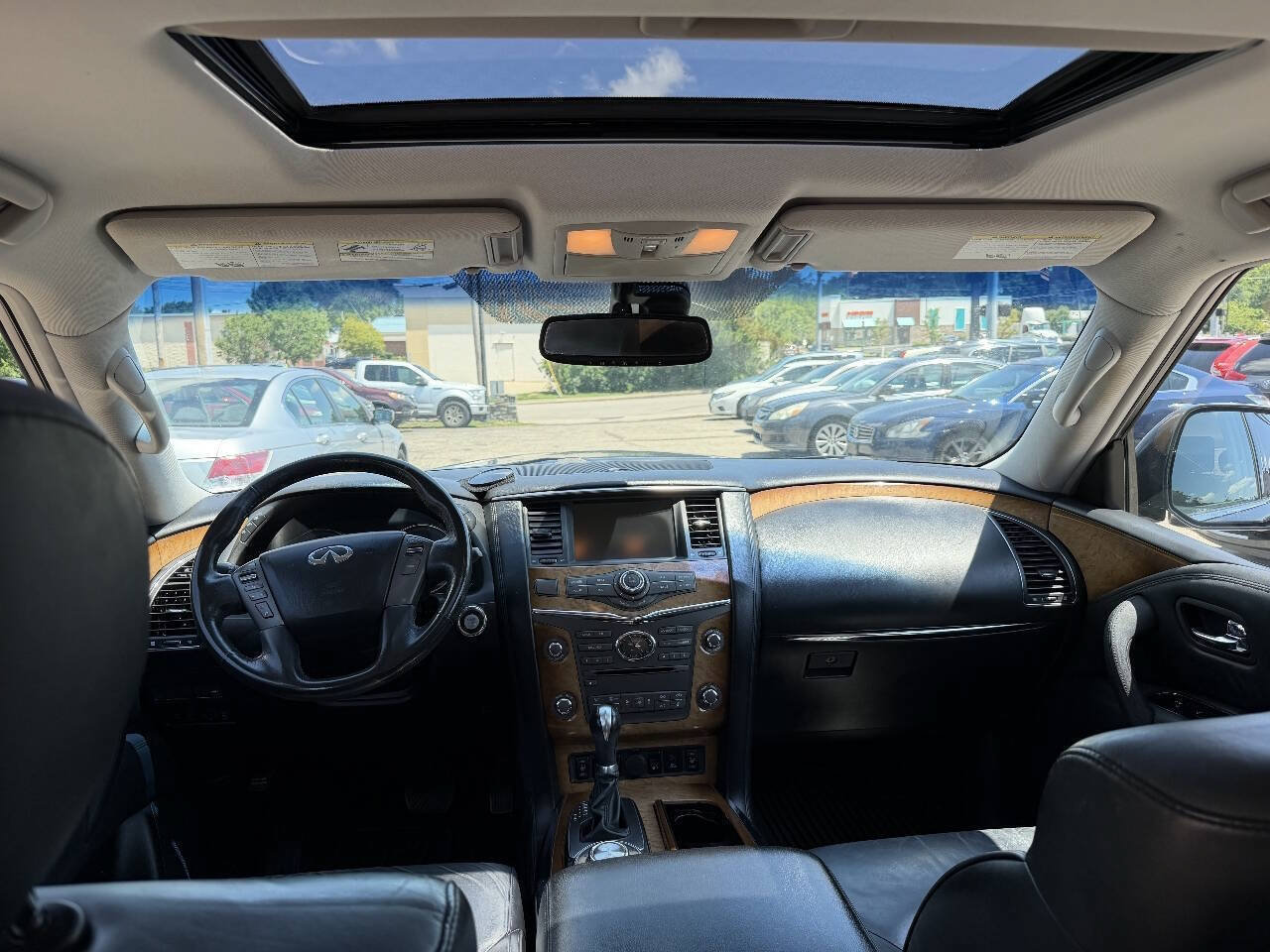 Used 2012 INFINITI QX56 4WD w/ Theater Pkg image 12