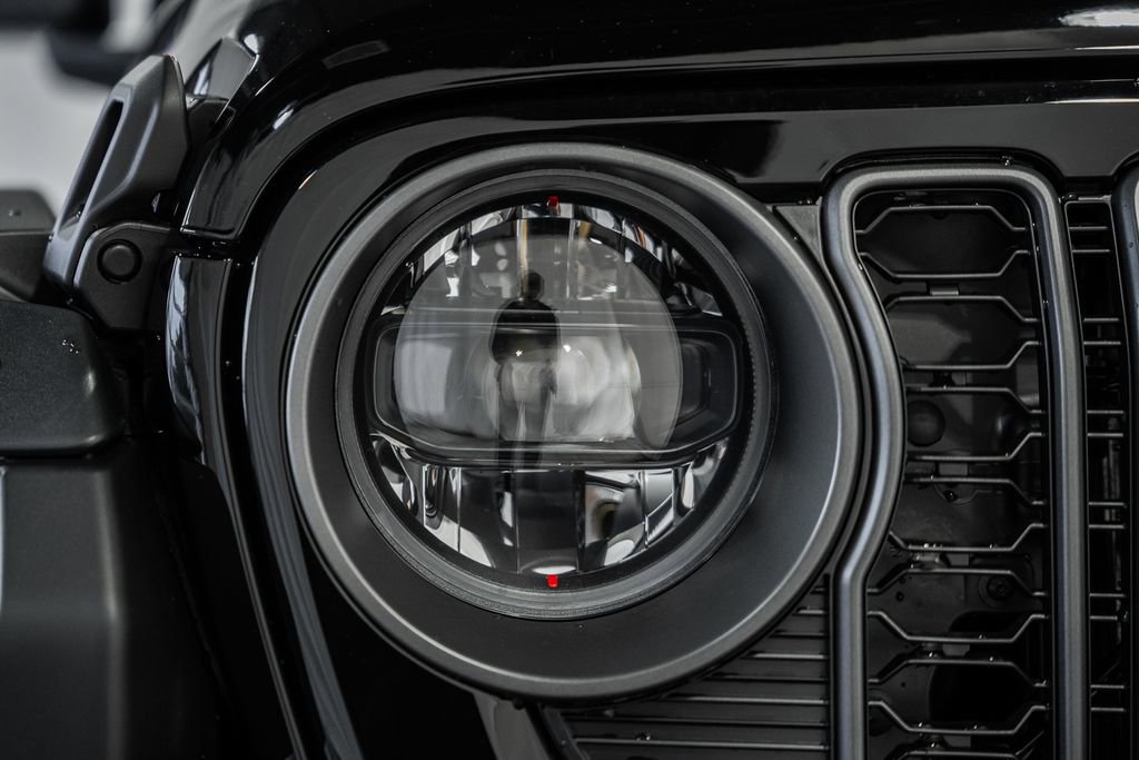 New 2026 Jeep Gladiator Mojave AWD/4WD image 9