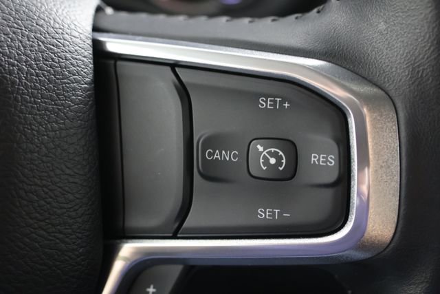 Used 2022 RAM 1500 Laramie AWD/4WD image 12