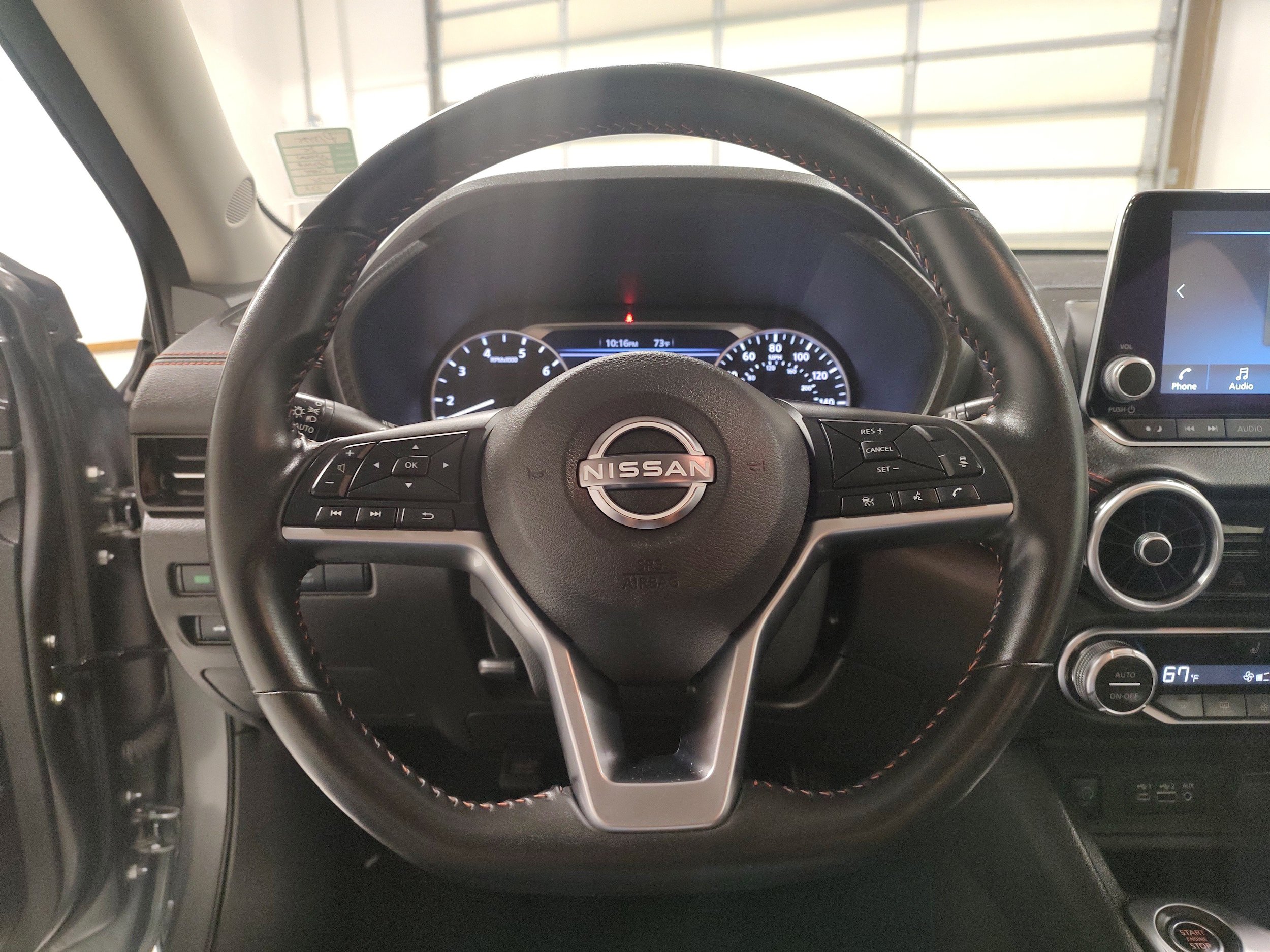 Used 2025 Nissan Sentra SR FWD image 5