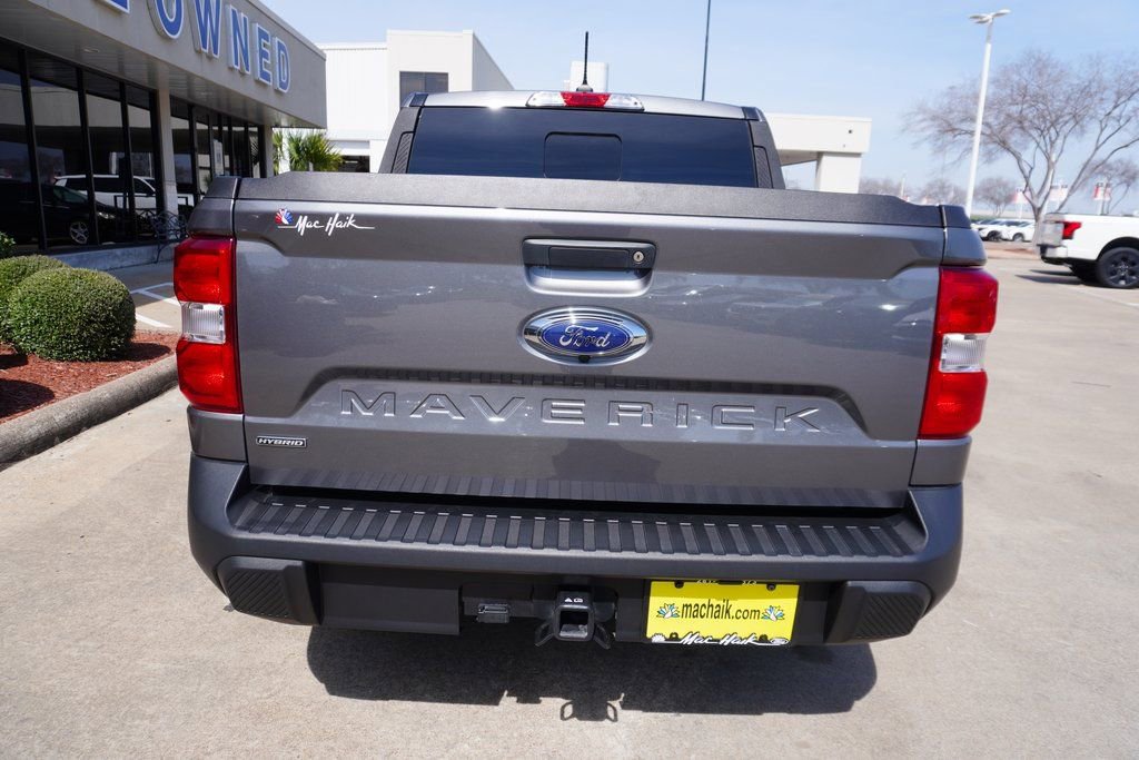 Certified 2023 Ford Maverick XLT image 5