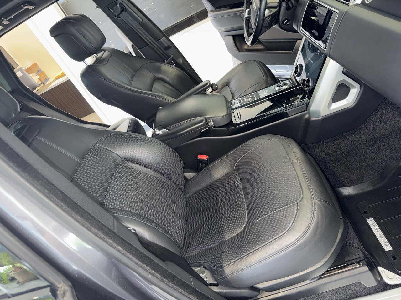 Used 2019 Land Rover Range Rover HSE AWD/4WD image 33