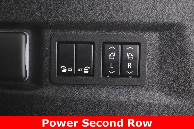 Used 2023 GMC Yukon SLT w/ SLT Premium Package AWD/4WD image 34