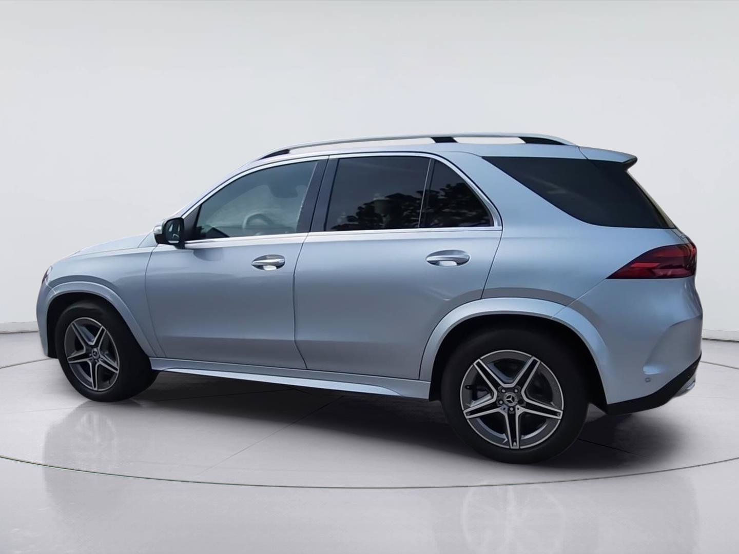 Used 2024 Mercedes-Benz GLE 350 4MATIC image 6