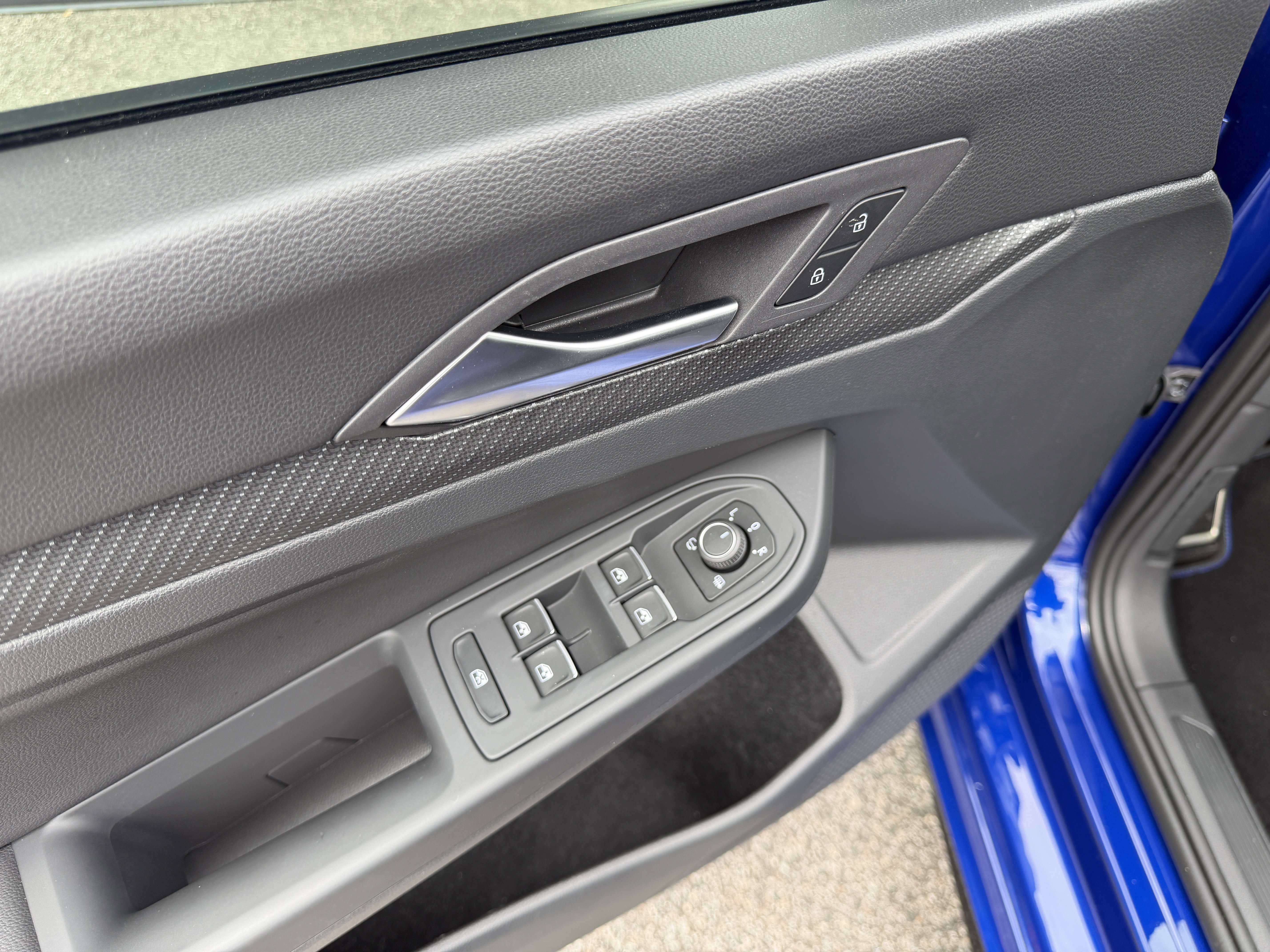 Used 2024 Volkswagen Golf R image 20