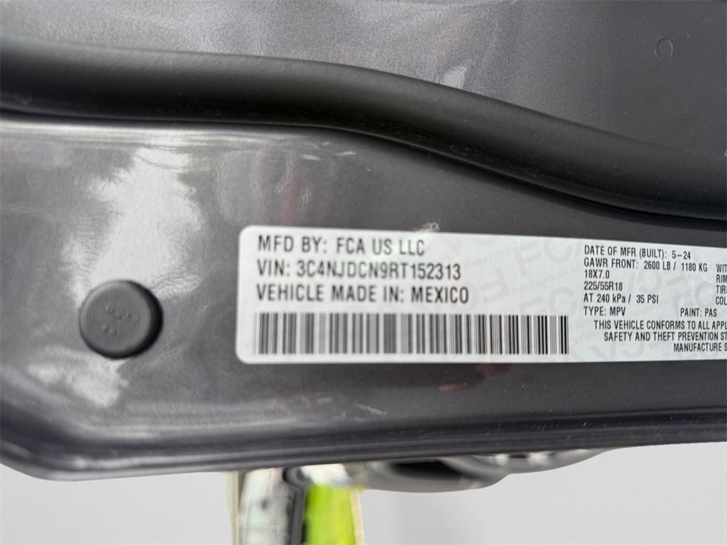 Used 2024 Jeep Compass Limited image 31