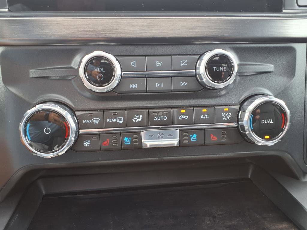 Used 2024 Ford F350 Lariat w/ Lariat Ultimate Package image 19