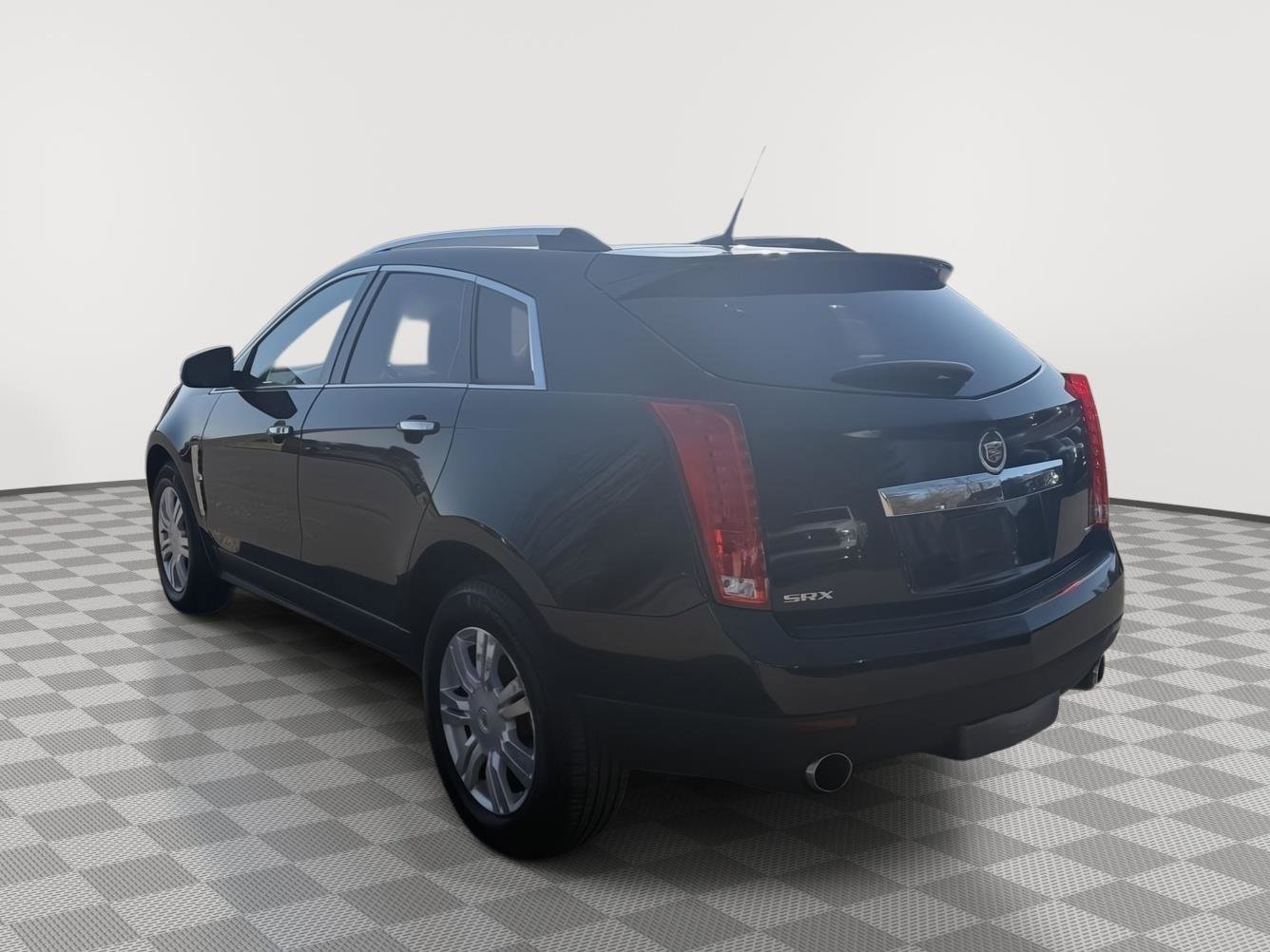 Used 2012 Cadillac SRX Luxury image 3