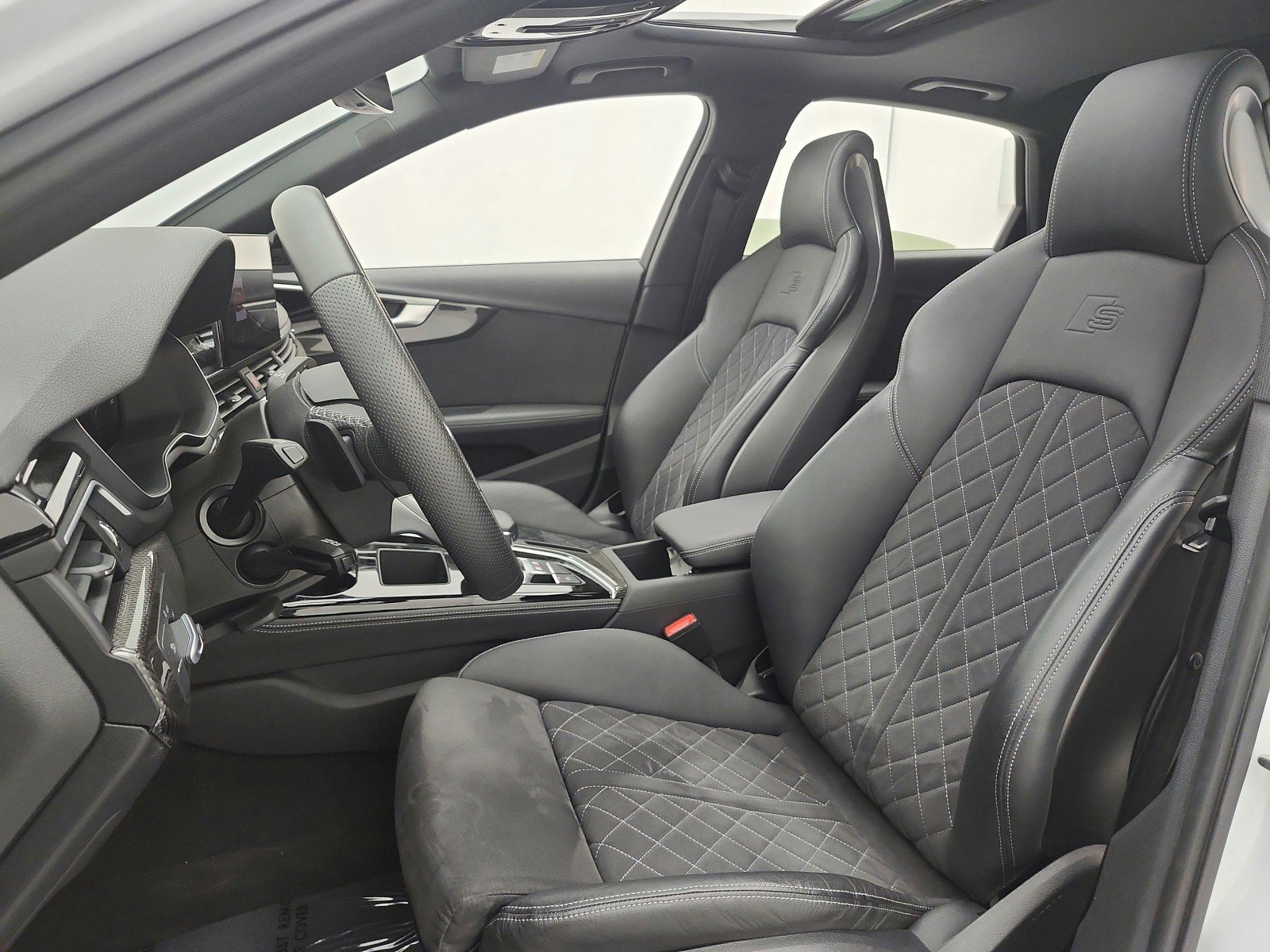 Used 2023 Audi S4 Premium Plus w/ Premium Plus Package image 17