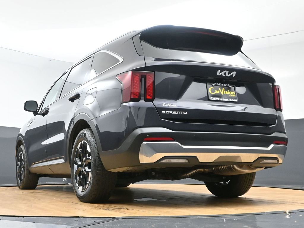 Used 2025 Kia Sorento S image 54