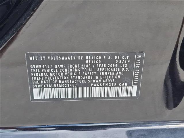 Used 2025 Volkswagen Jetta SE FWD image 24
