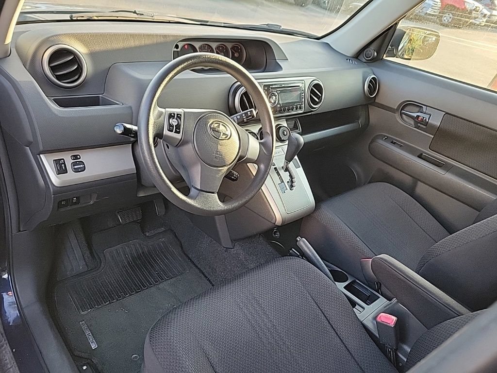 Used 2008 Scion xB FWD image 7