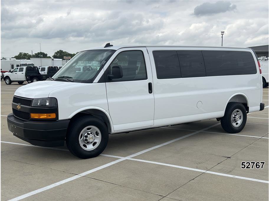 Used 2025 Chevrolet Express 3500 LS RWD image 1