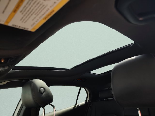 Used 2018 Mercedes-Benz GLA 250 image 25