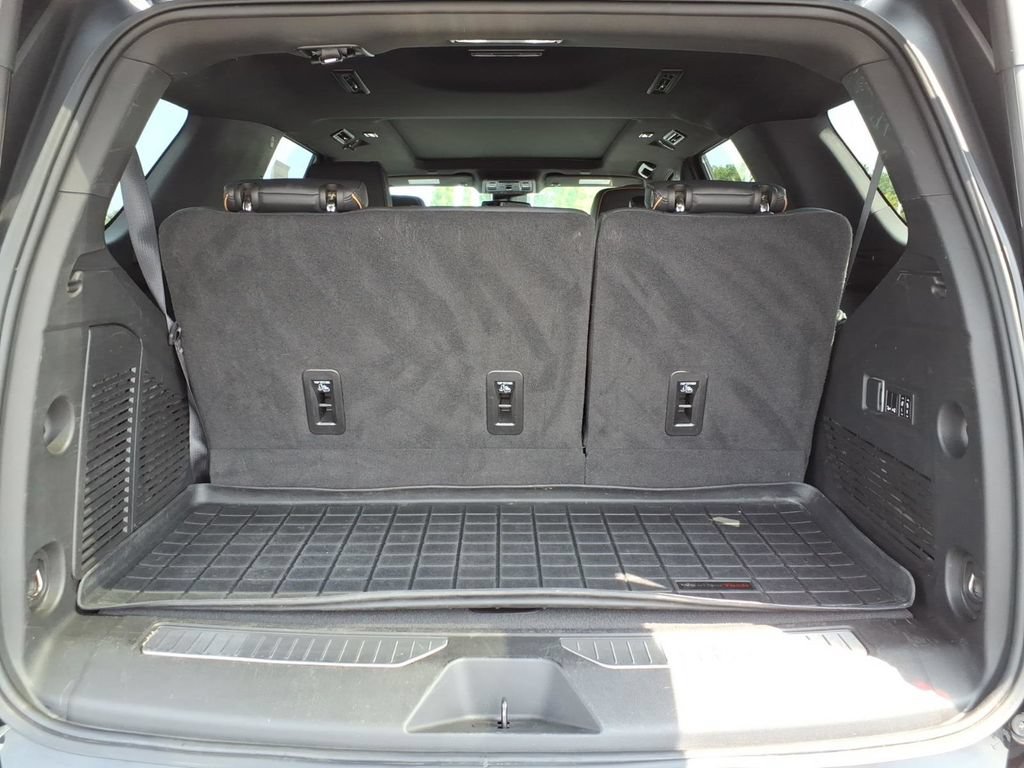 Certified 2024 GMC Yukon AT4 w/ AT4 Premium Package AWD/4WD image 11